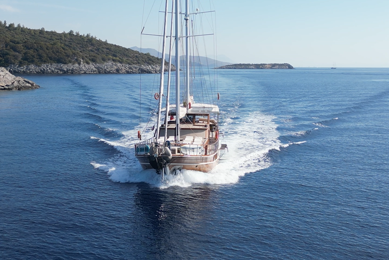 Carpe Diem XI gulet amenities aerial view in Türkiye