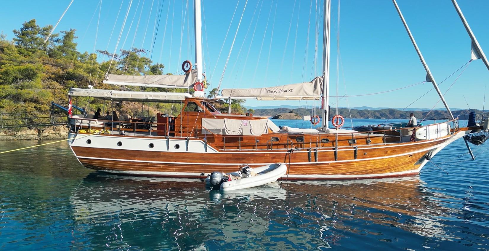 Carpe Diem XI gulet amenities lifestyle dining in Türkiye