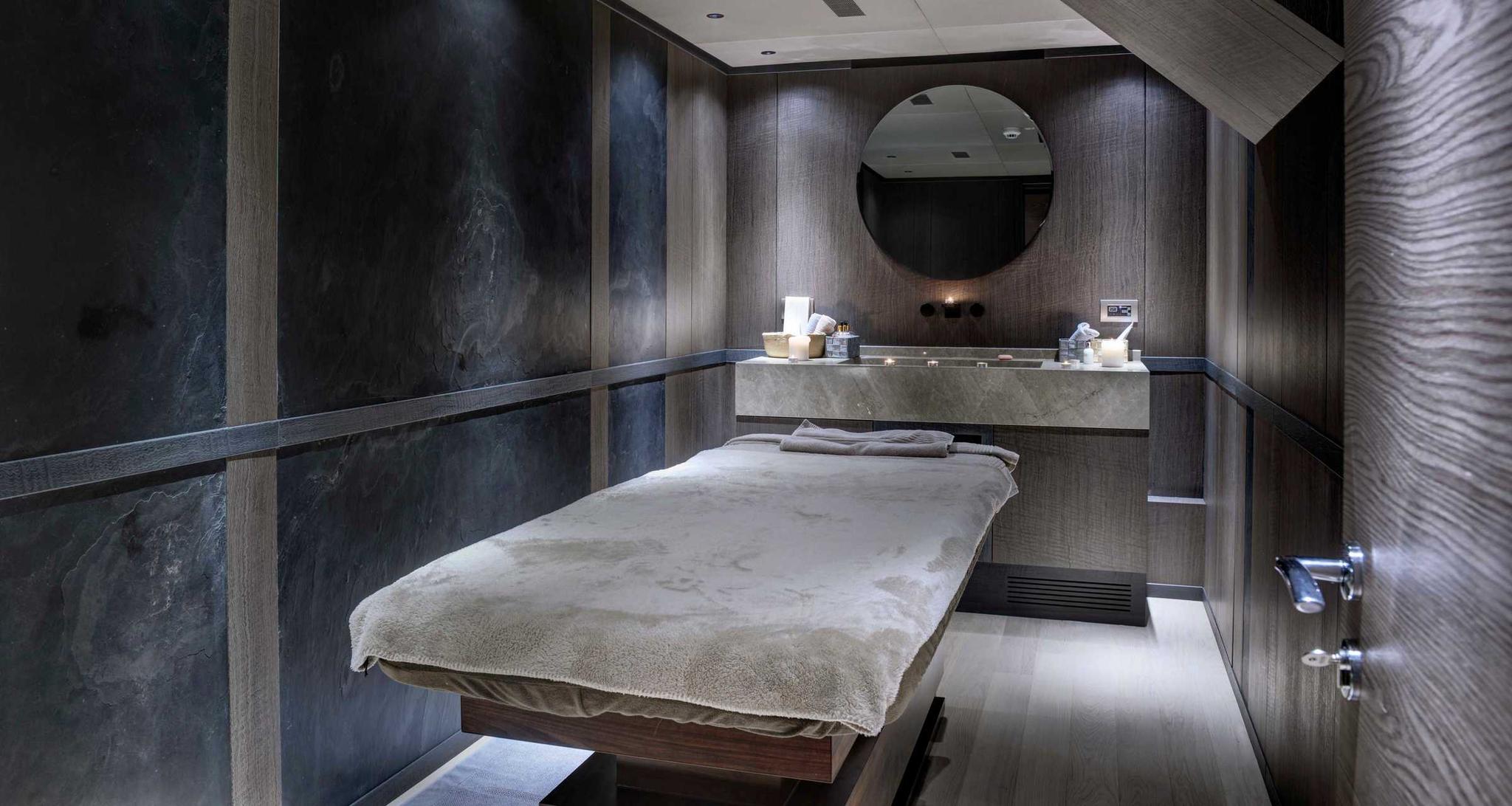 All About U 2 gulet amenities interior cabin in Türkiye