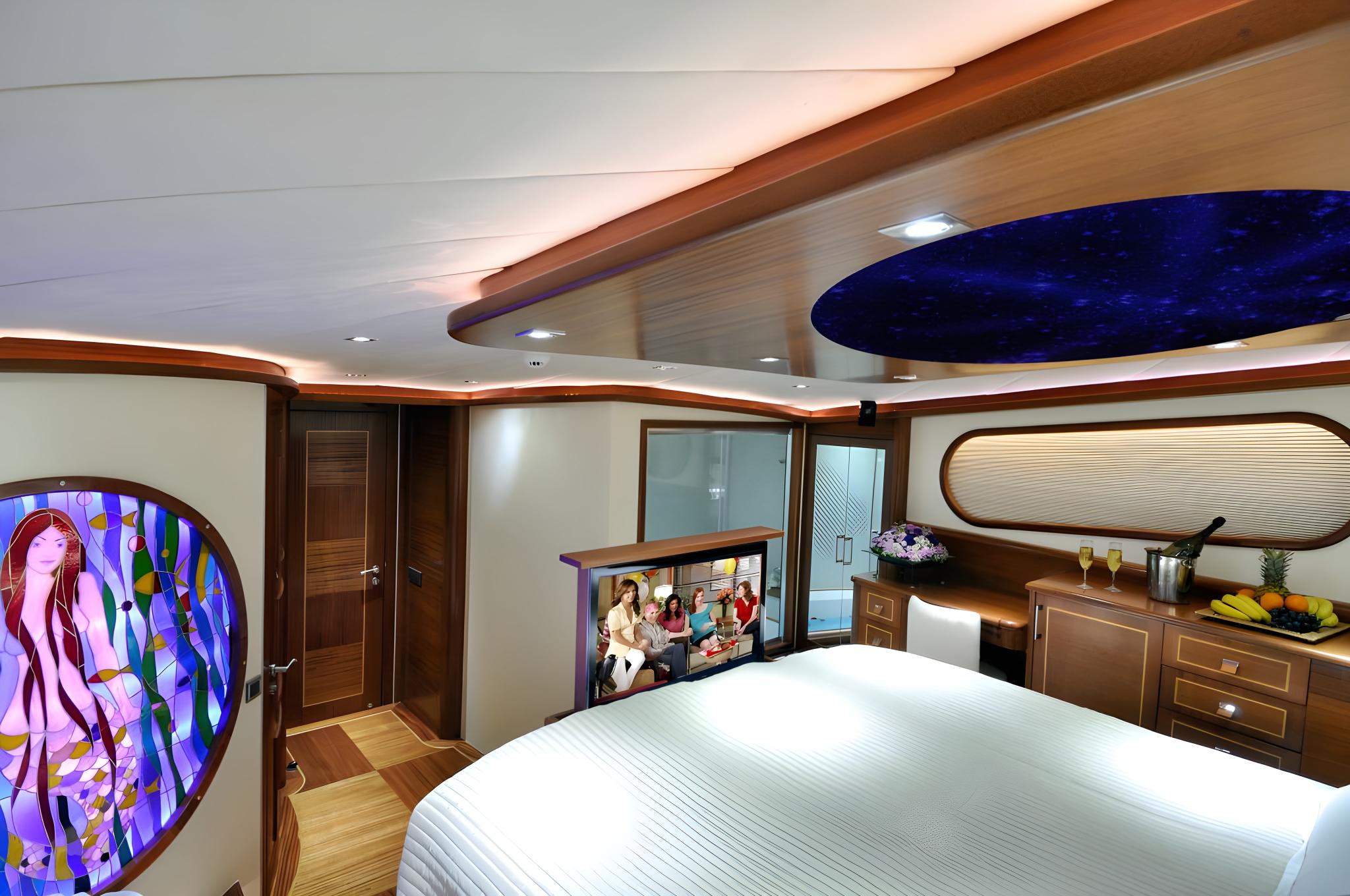 Dolce Mare gulet amenities interior cabin in Türkiye