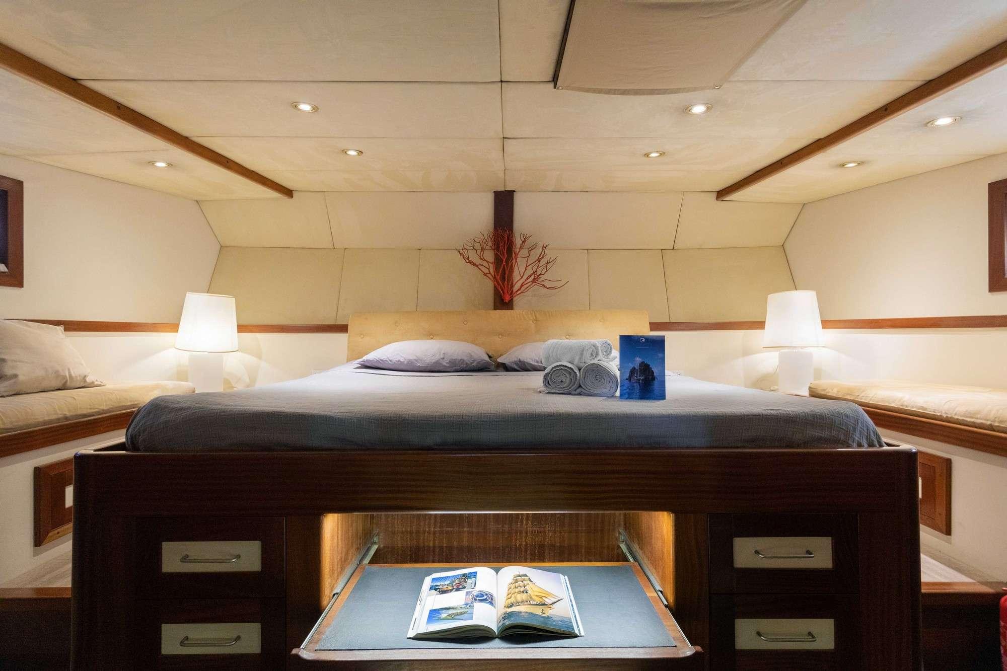 Dvi Marije gulet accommodation interior cabin in Italy