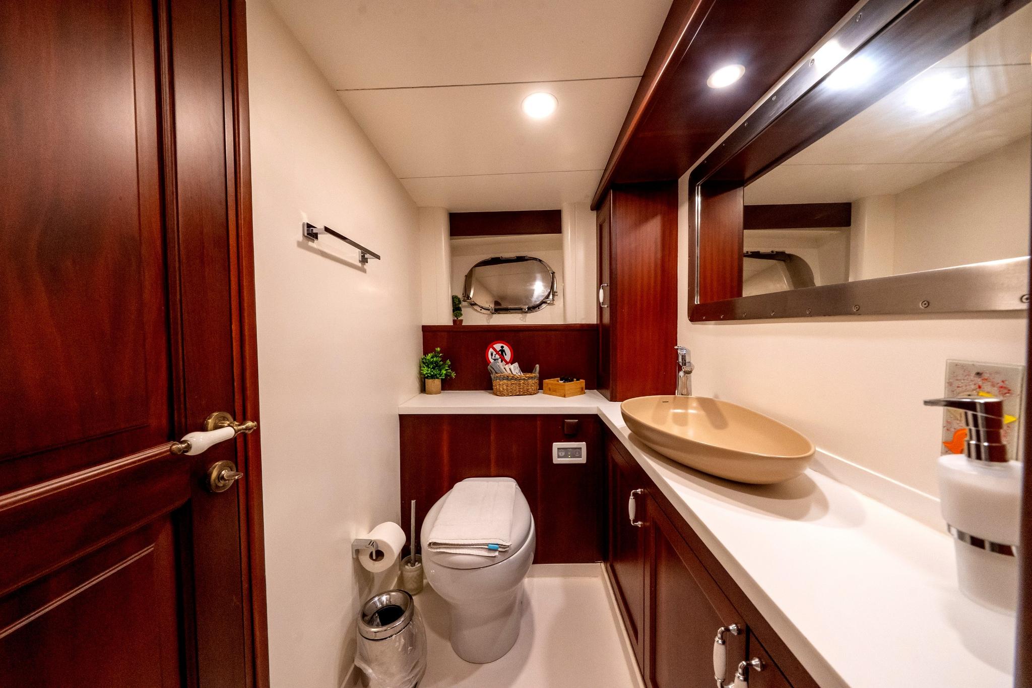 Virtuoso gulet accommodation interior cabin in Greece