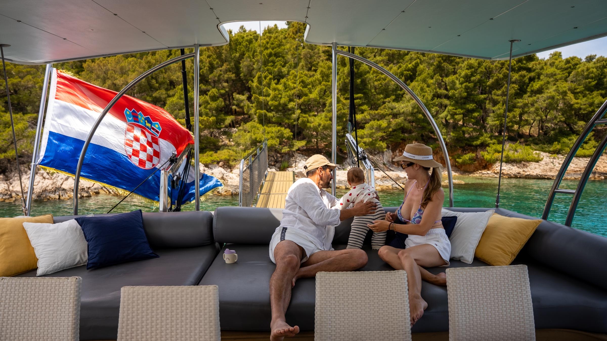 Andeo gulet lifestyle dining in Croatia