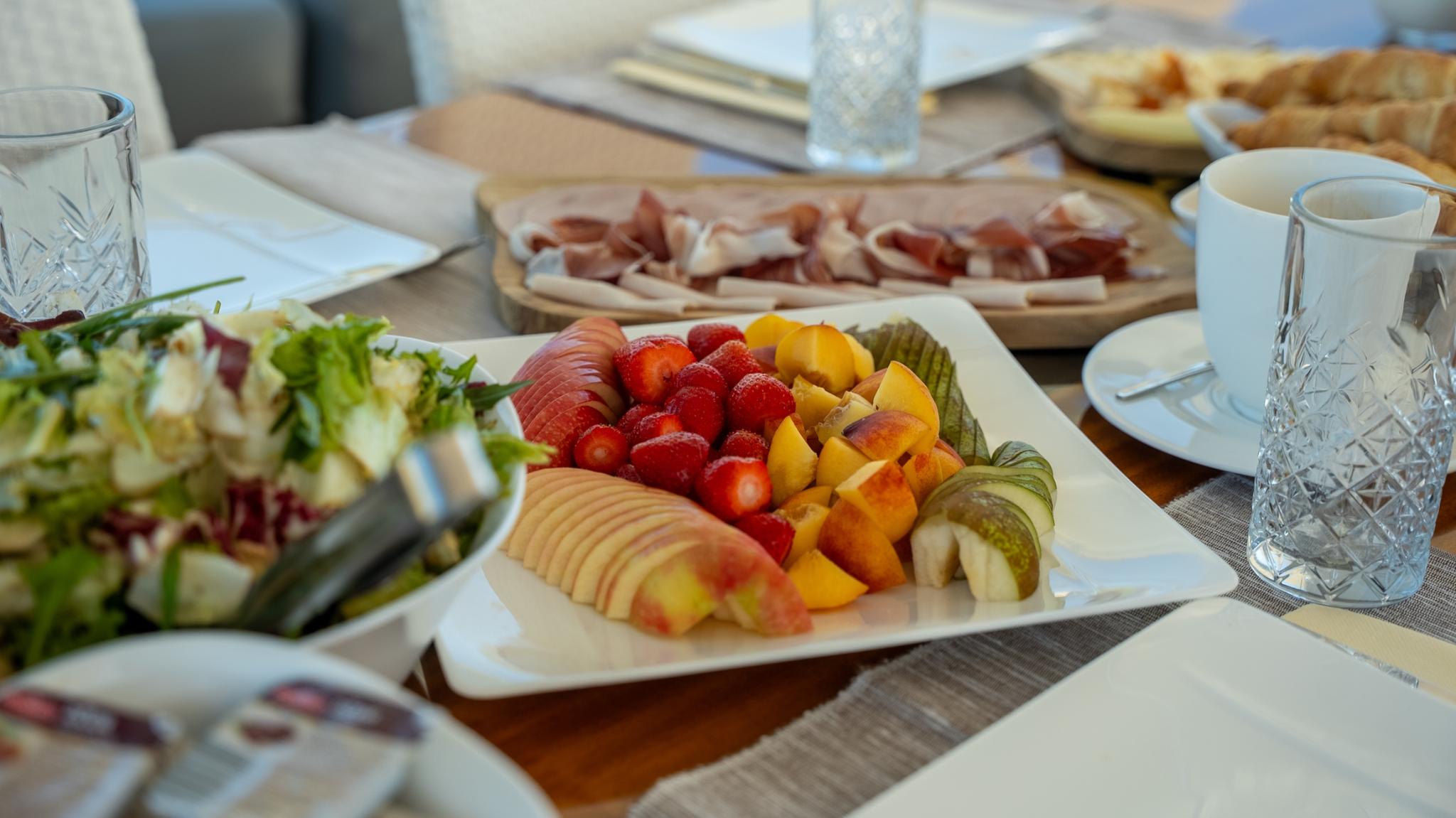 Anđeo gulet lifestyle dining in Croatia