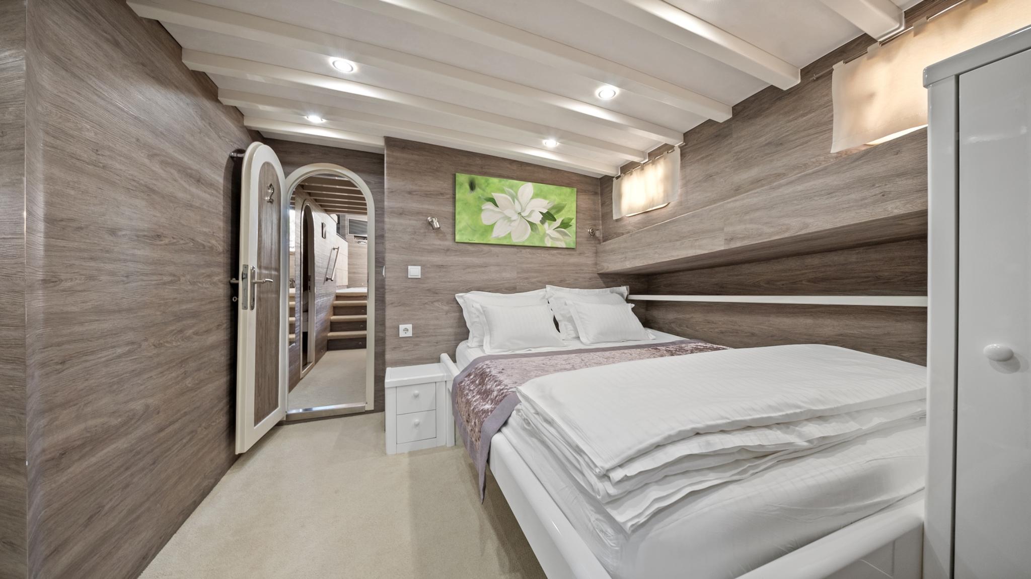 Anđeo gulet interior cabin in Croatia