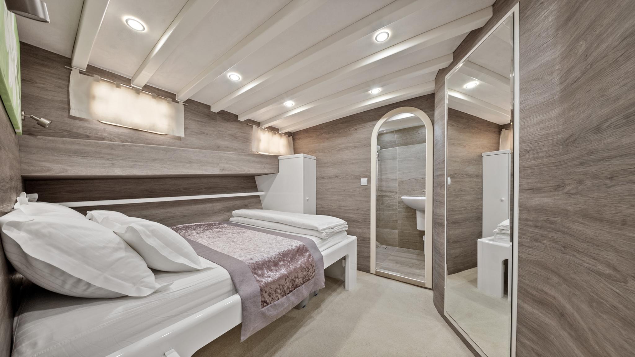 Anđeo gulet interior cabin in Croatia