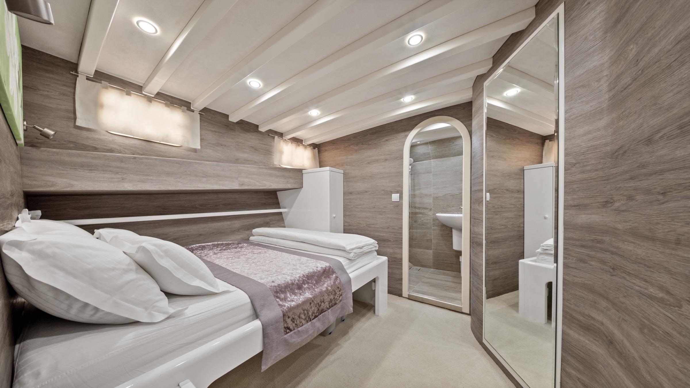 Andeo gulet interior cabin in Croatia