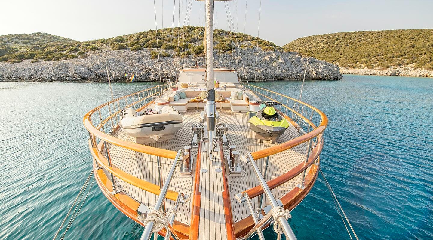 Dragon Fly gulet amenities aerial view in Türkiye