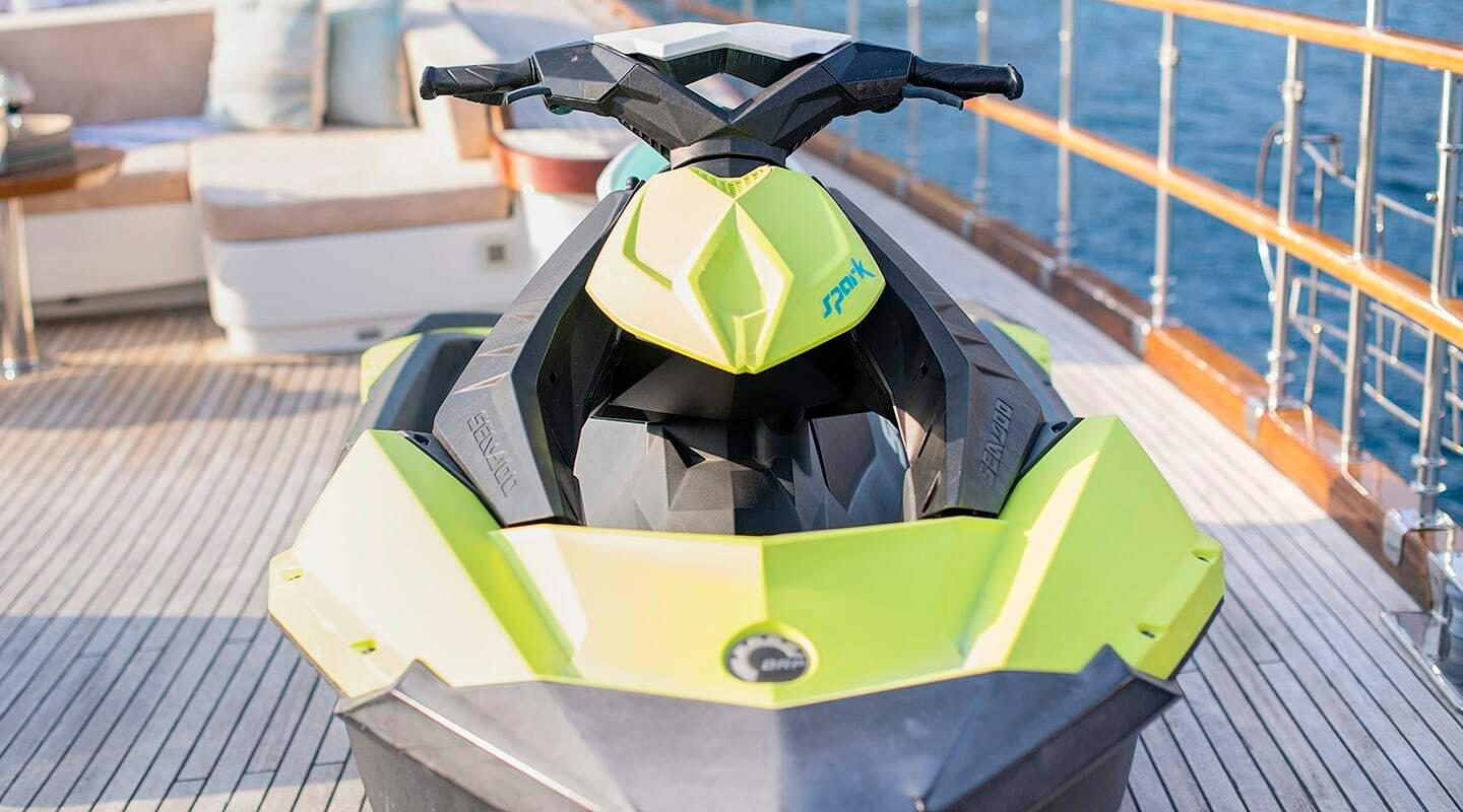 Dragon Fly gulet amenities lifestyle dining in Türkiye