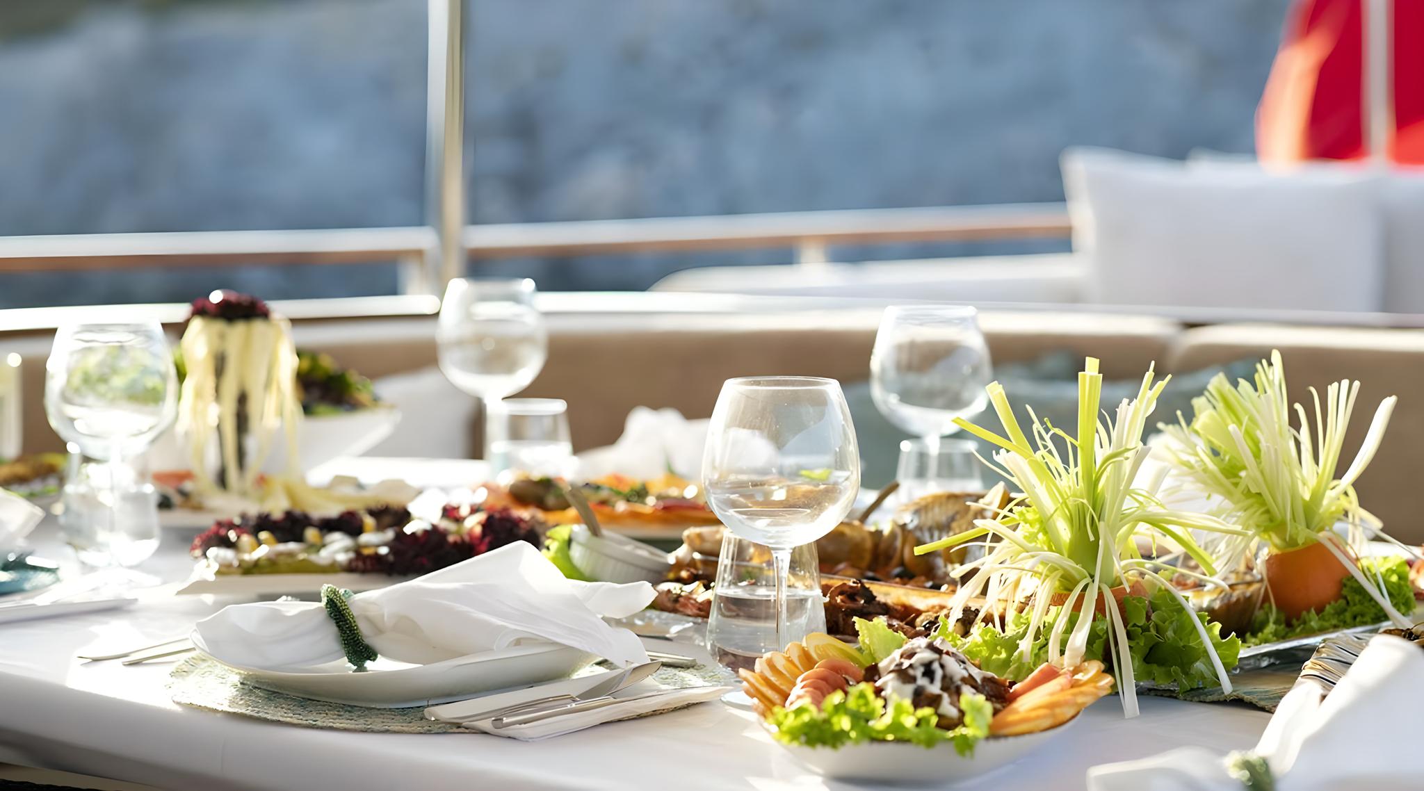 Dragon Fly gulet amenities lifestyle dining in Türkiye