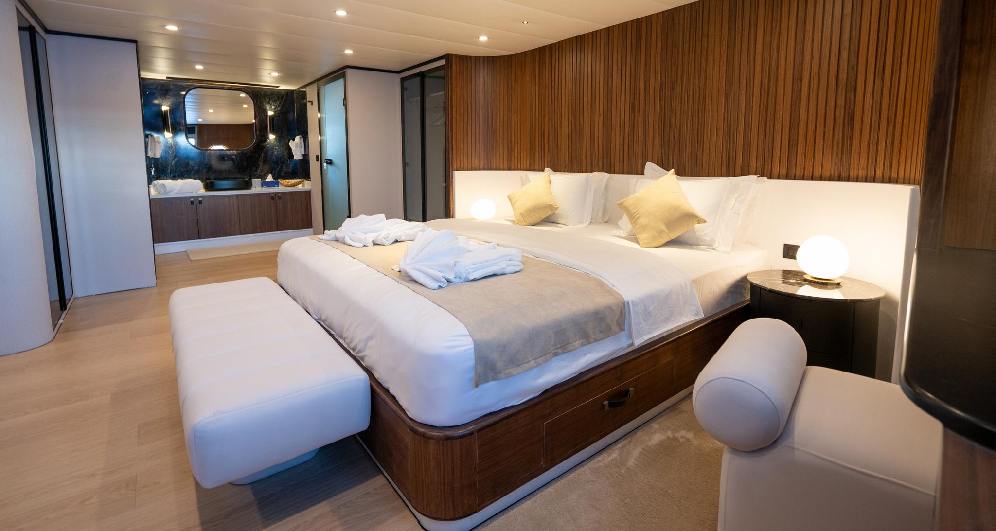 De Love gulet accommodation interior cabin in Türkiye