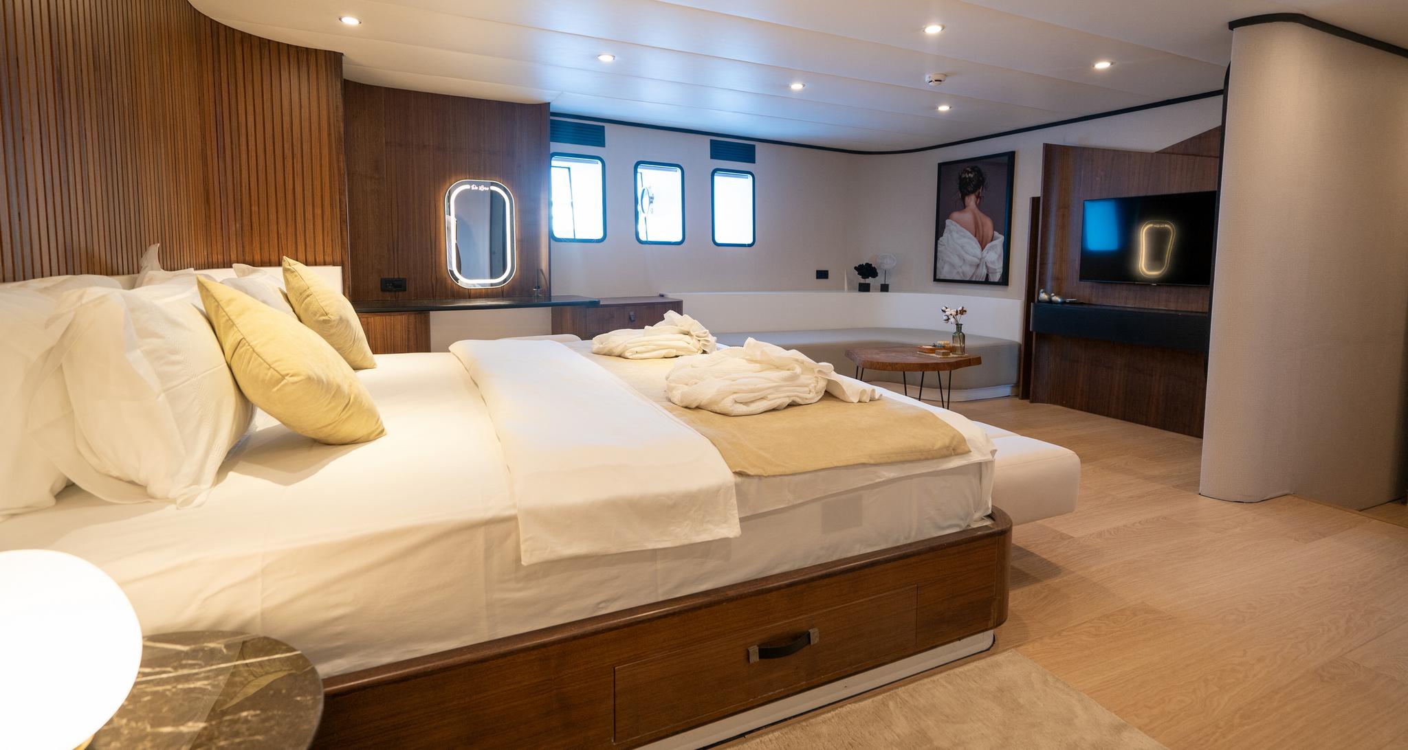 De Love gulet accommodation interior cabin in Türkiye