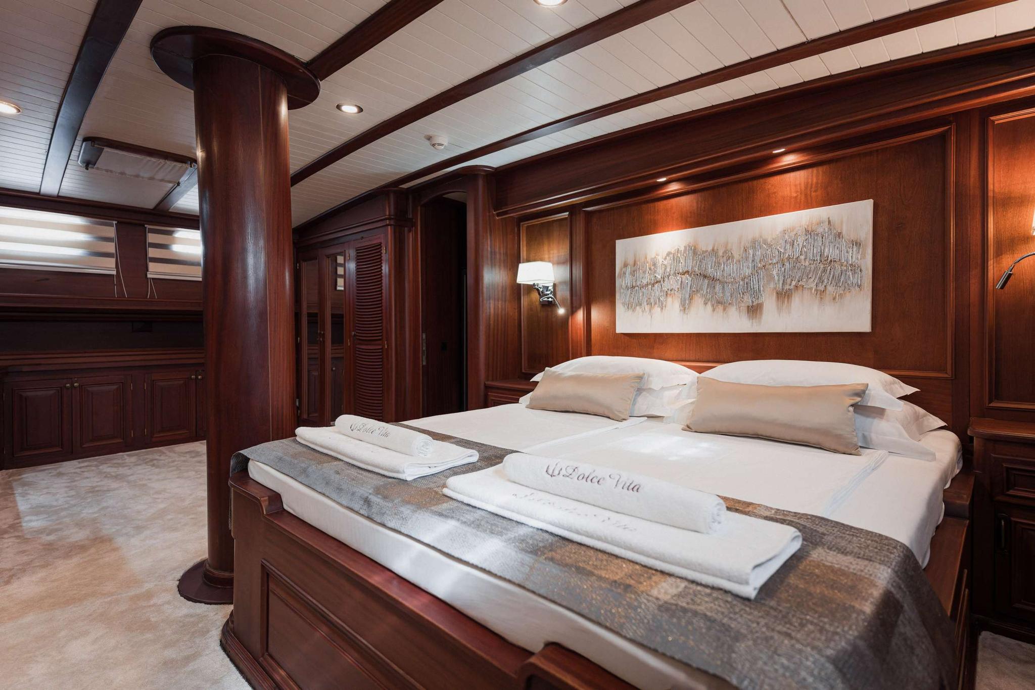 Dolce Vita gulet accommodation interior cabin in Croatia