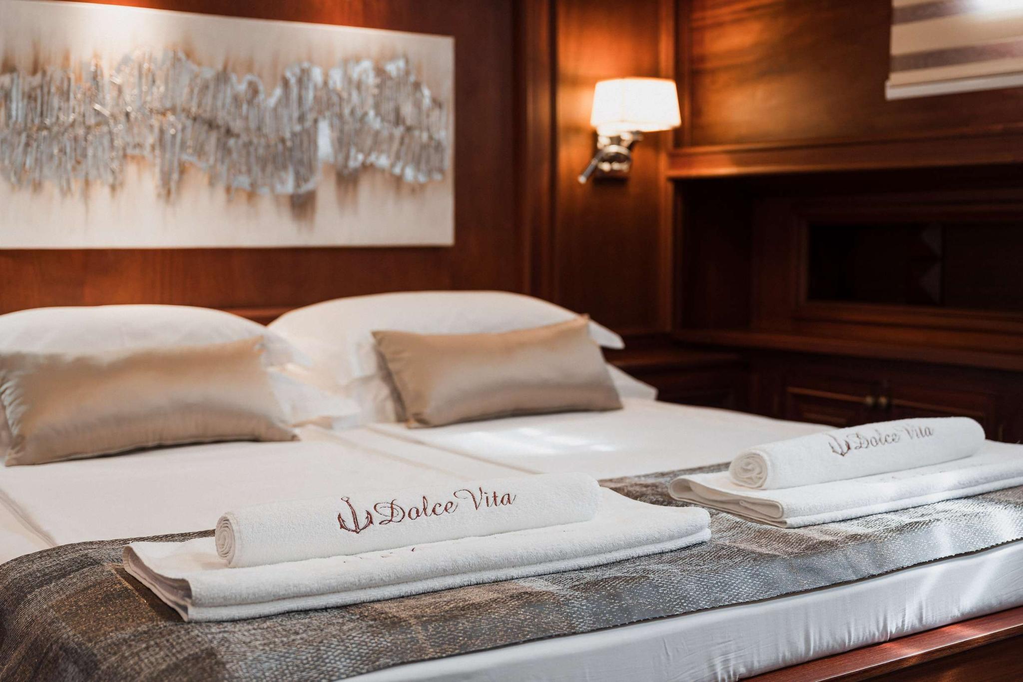 Dolce Vita gulet accommodation interior cabin in Croatia