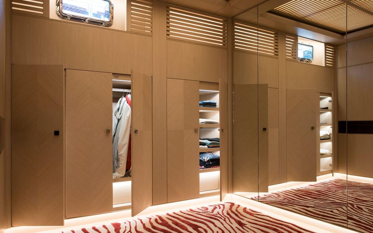 THAT'S AMORE gulet accommodation interior cabin in Greece