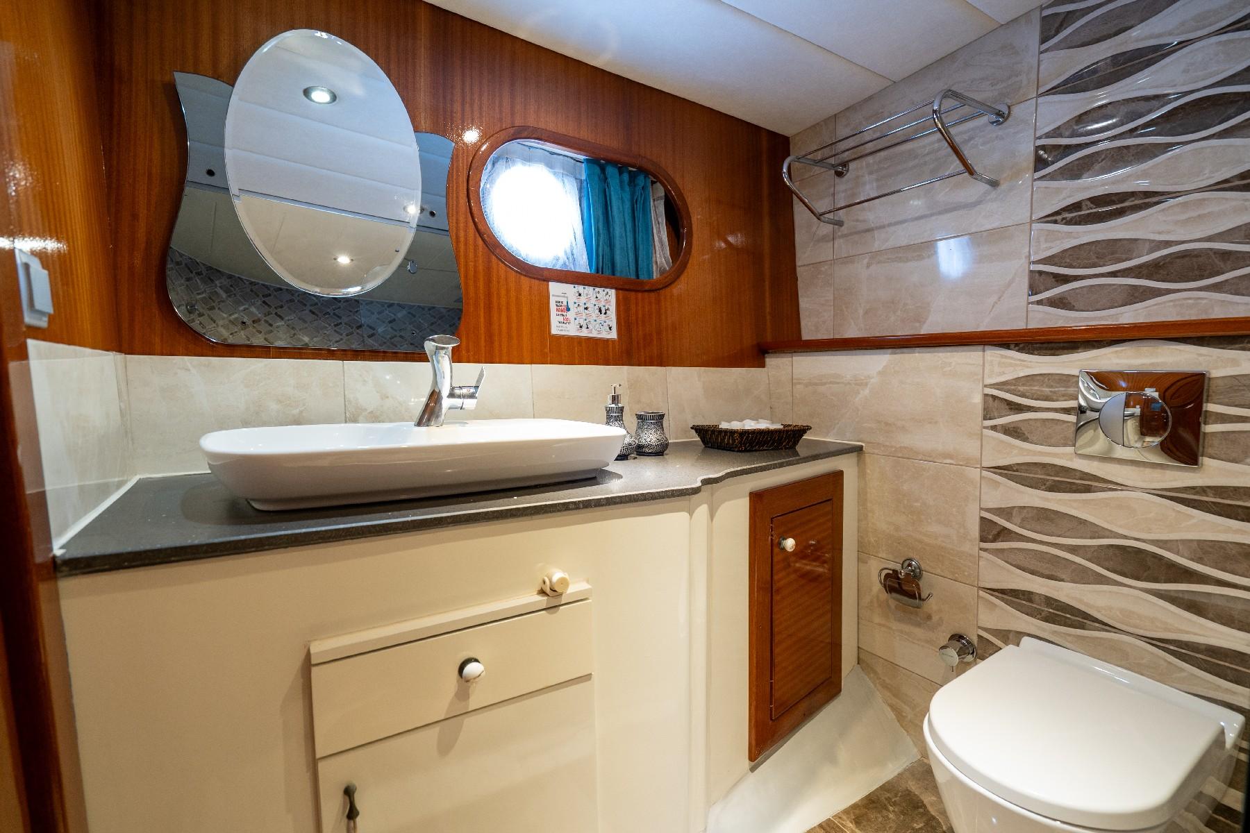 Berrak Su gulet accommodation interior cabin in Türkiye