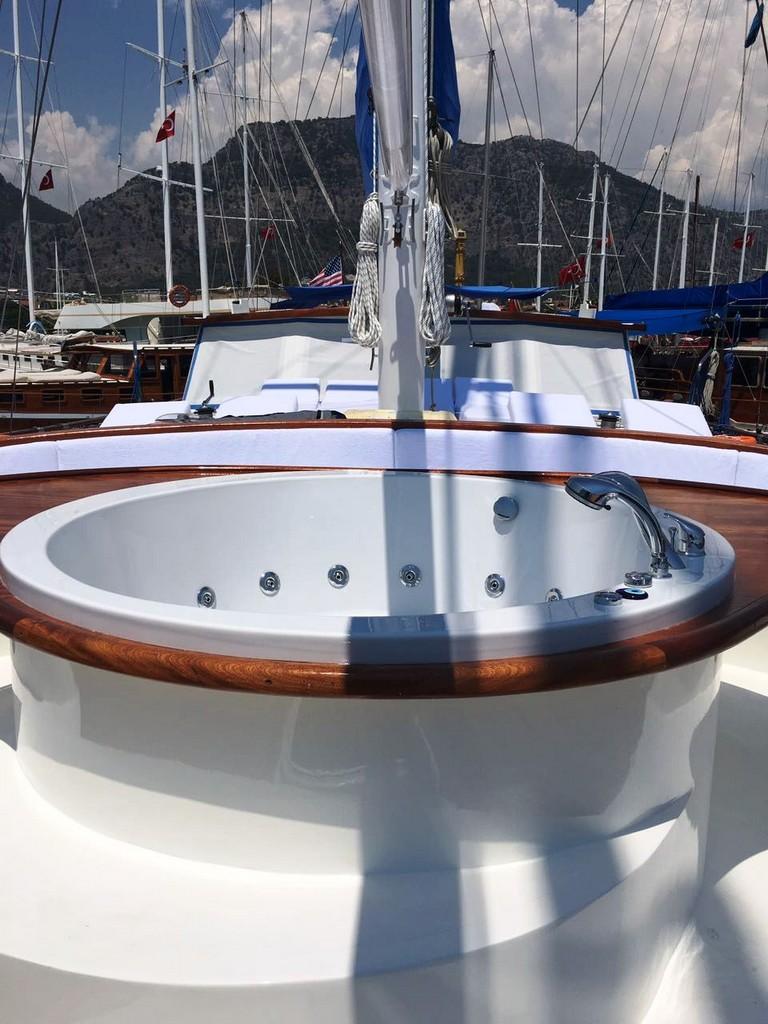 Ece Berrak gulet amenities exterior deck in Türkiye