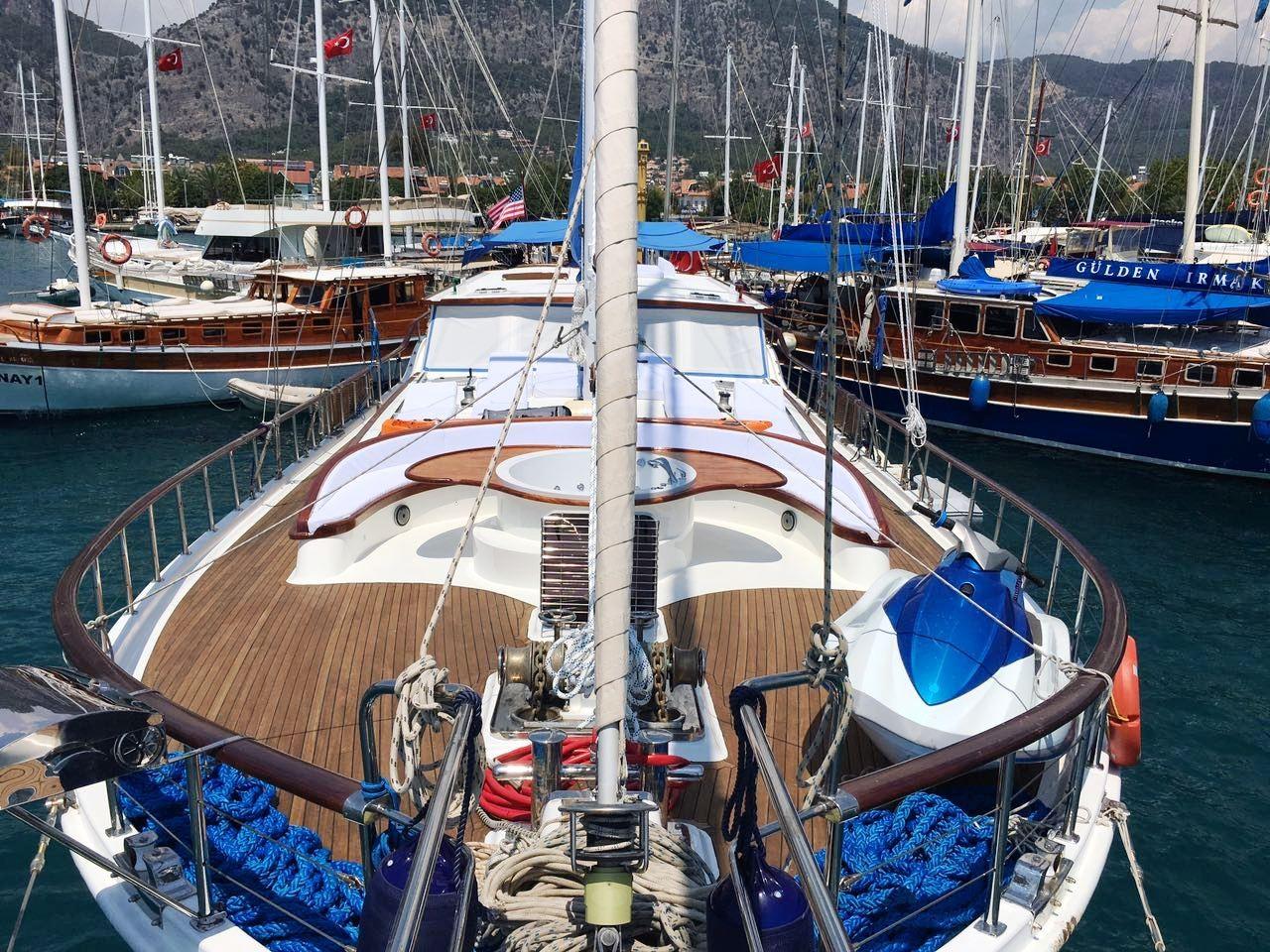 Ece Berrak gulet amenities exterior deck in Türkiye