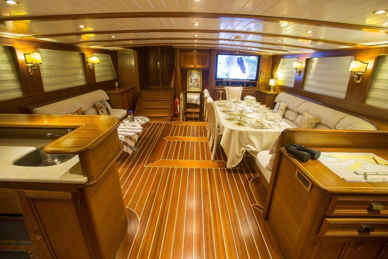 Ece Berrak gulet amenities interior cabin in Türkiye