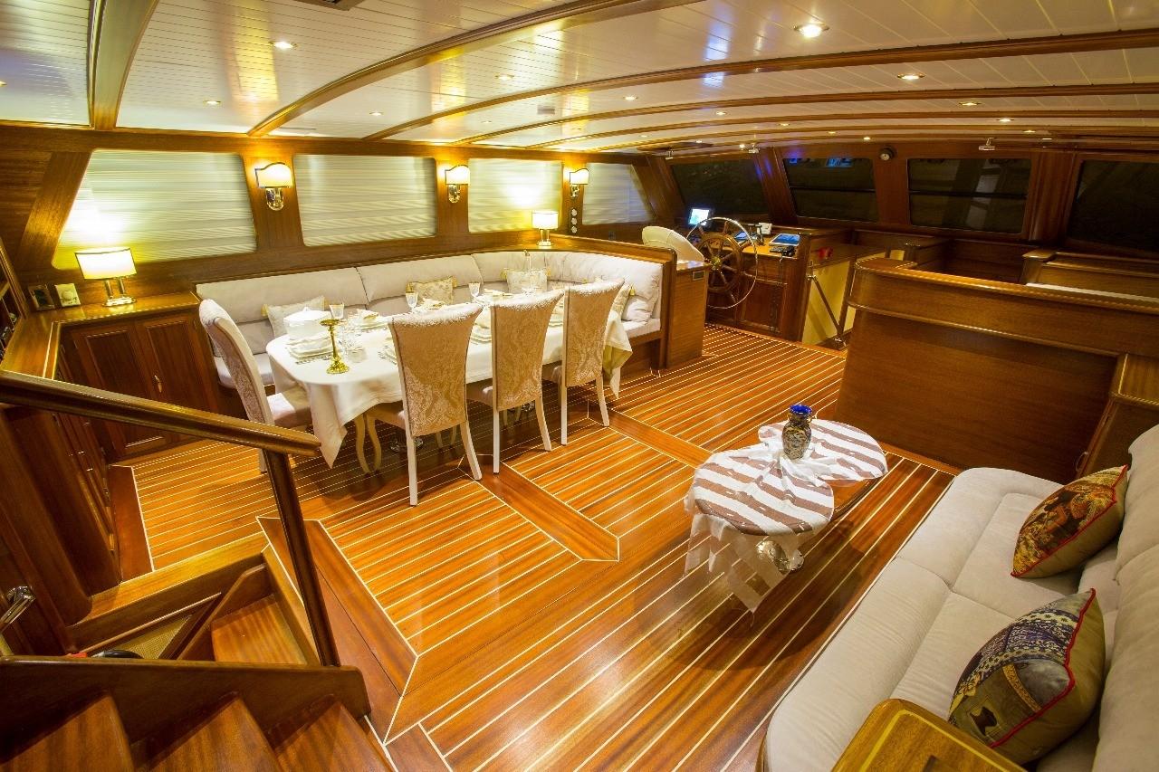 Ece Berrak gulet amenities interior cabin in Türkiye