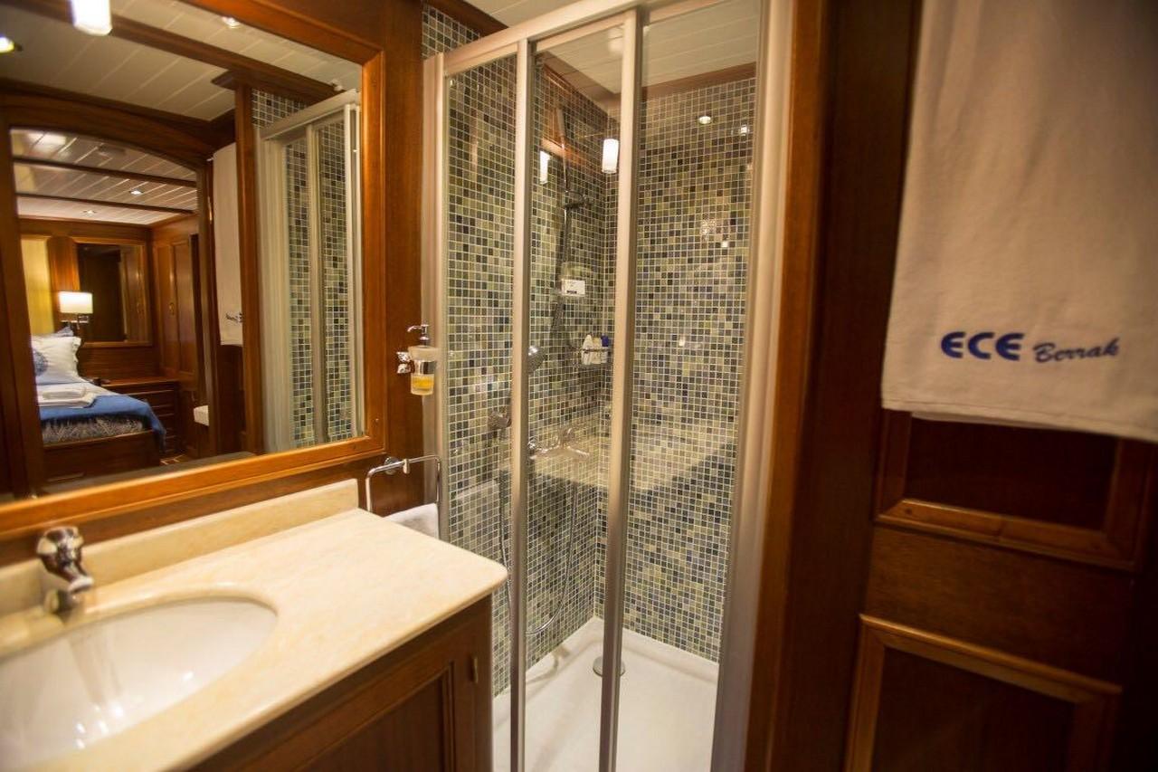 Ece Berrak gulet accommodation interior cabin in Türkiye