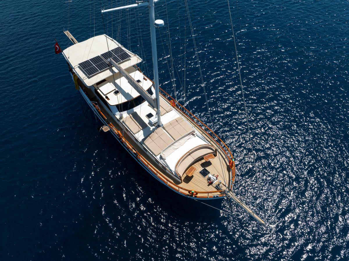 Eagle Eyes gulet aerial view in Türkiye