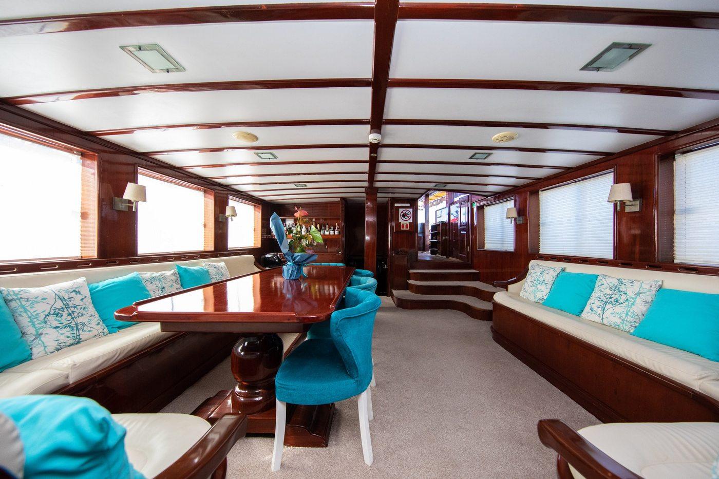 Phoenix Bronze gulet amenities interior cabin in Croatia