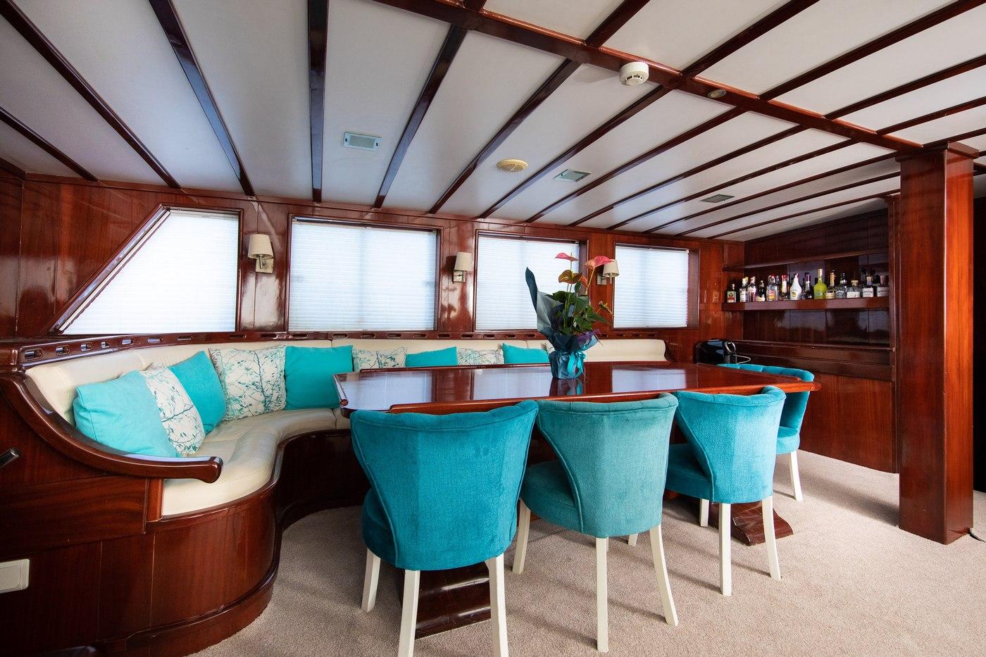 Phoenix Bronze gulet amenities interior cabin in Croatia