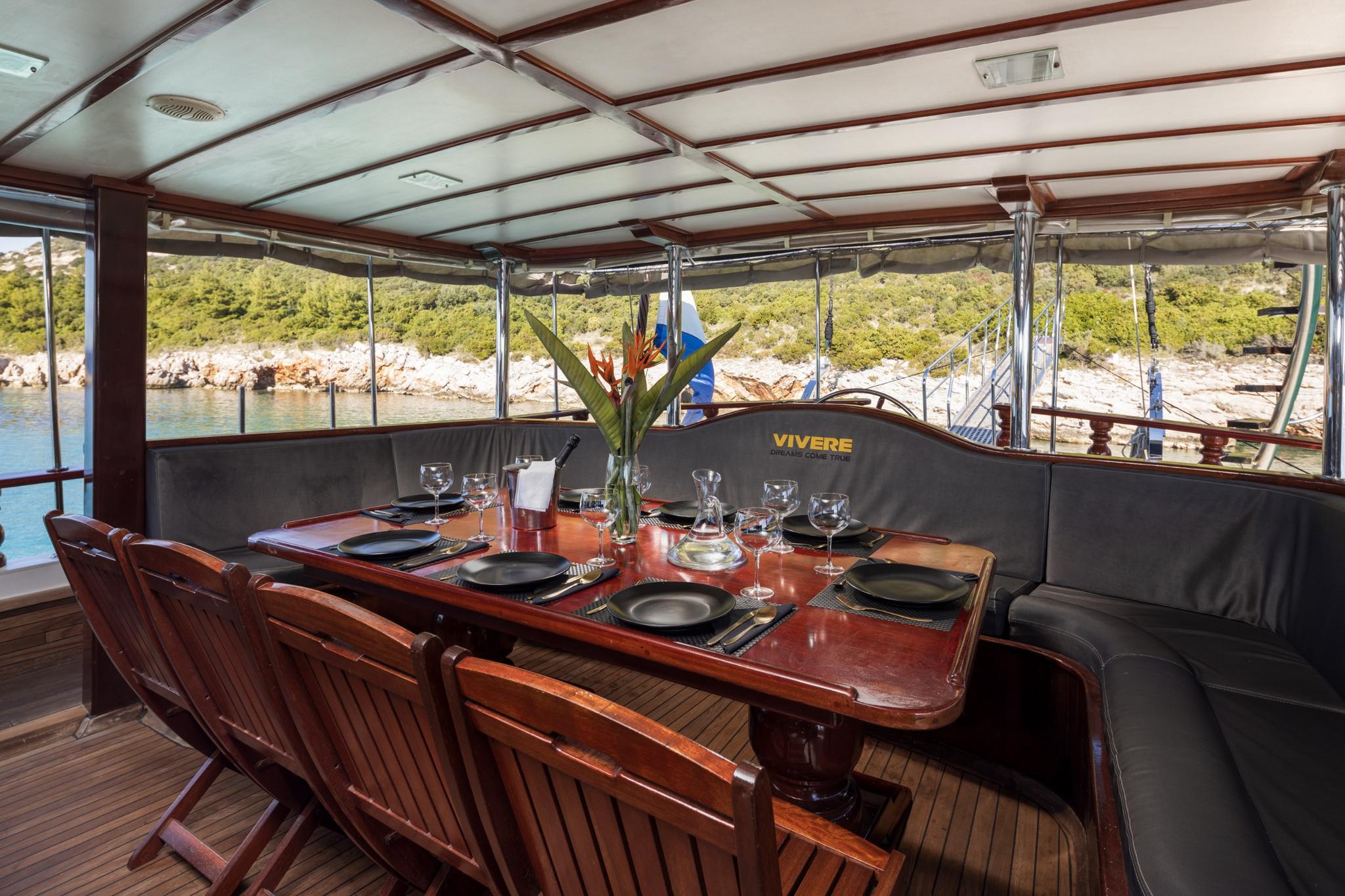 Vivere gulet amenities exterior deck in Croatia