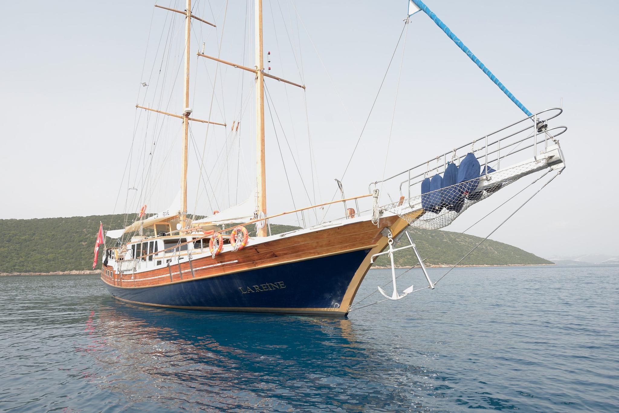 La Reine gulet amenities aerial view in Greece