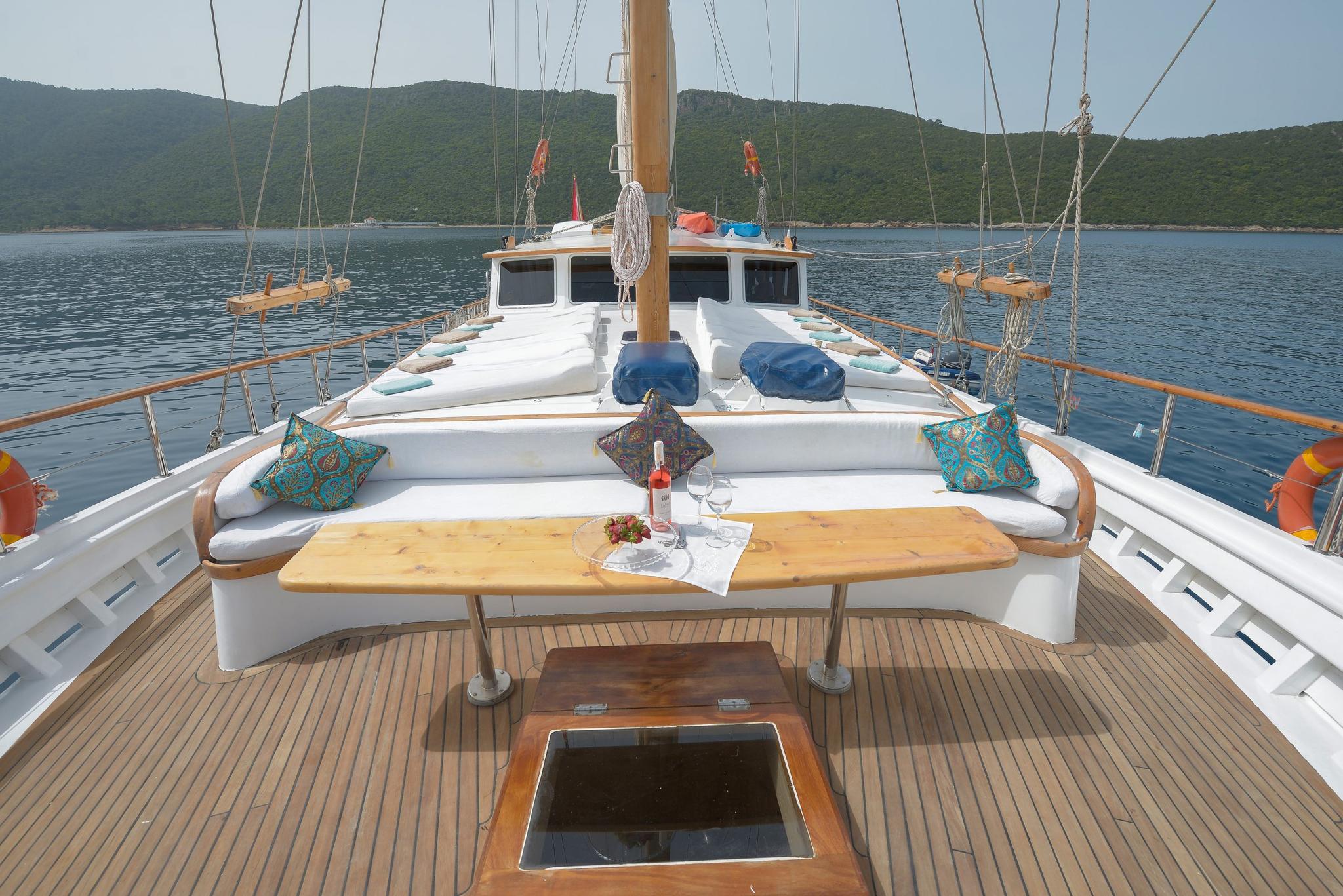 La Reine gulet amenities exterior deck in Greece