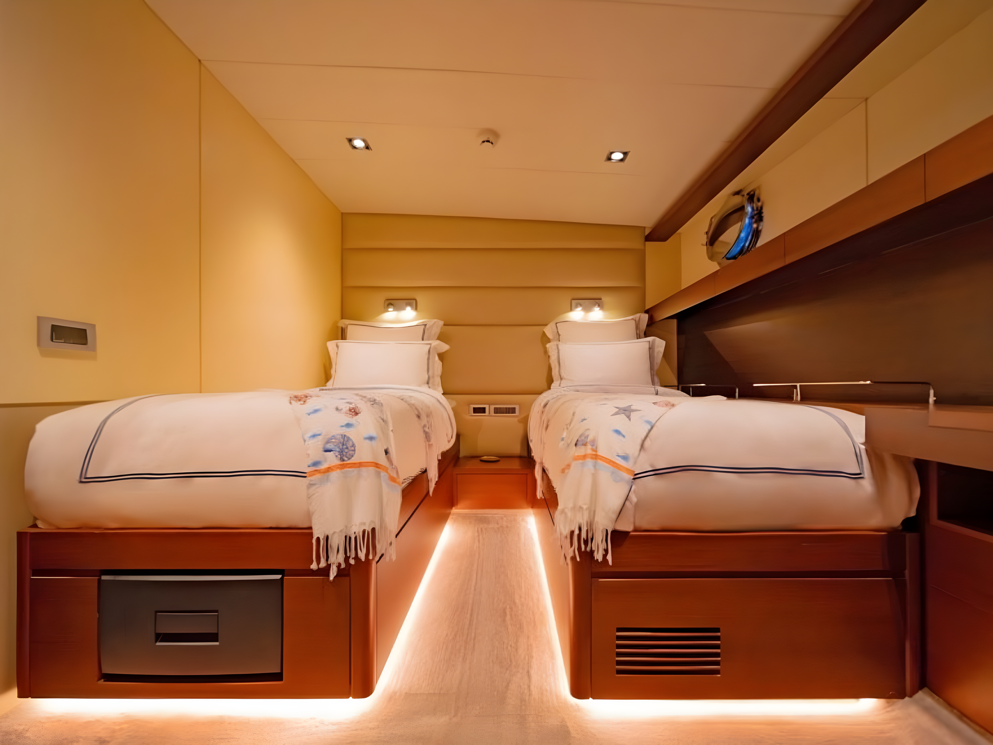 Double Eagle gulet accommodation interior cabin in Türkiye