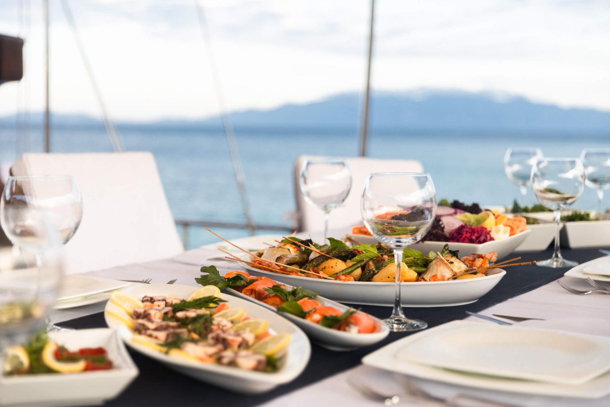 Estrella De Mar gulet amenities lifestyle dining in Türkiye