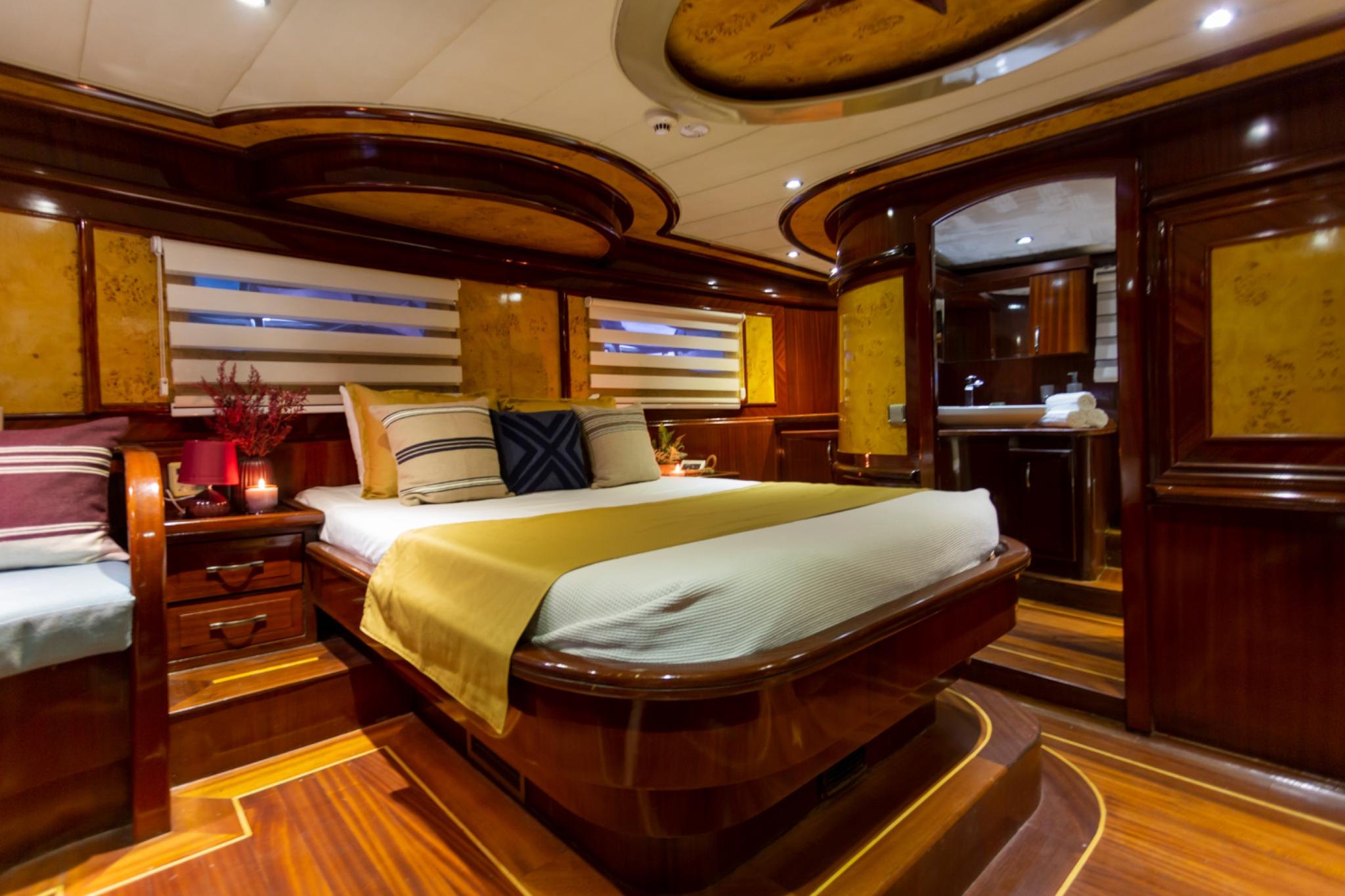 Yuce Bey 1 gulet accommodation interior cabin in Türkiye