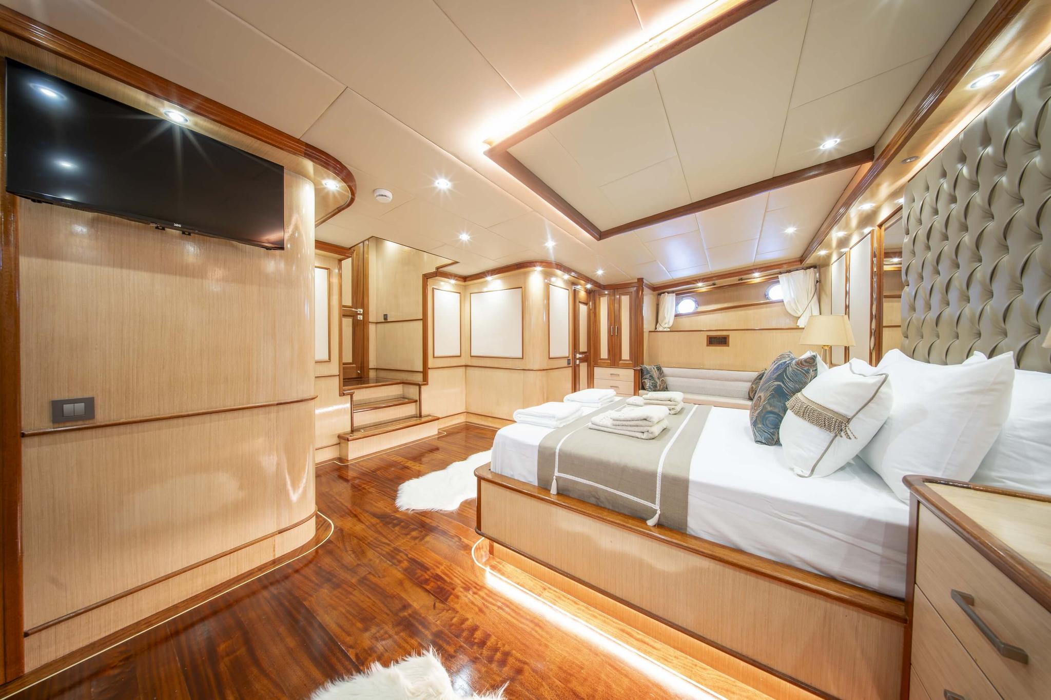 Kaan Ayaz gulet accommodation interior cabin in Türkiye