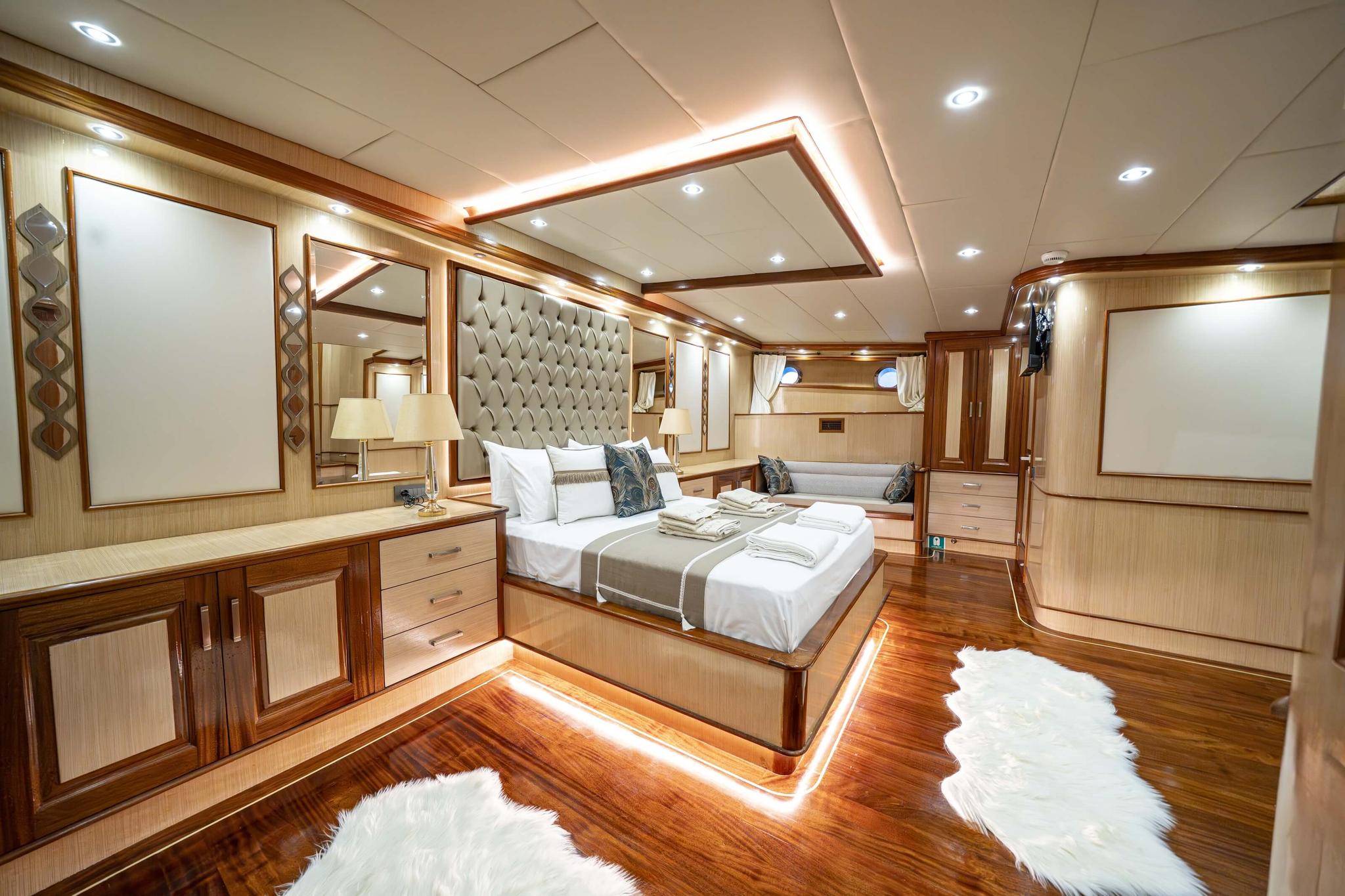 Kaan Ayaz gulet accommodation interior cabin in Türkiye