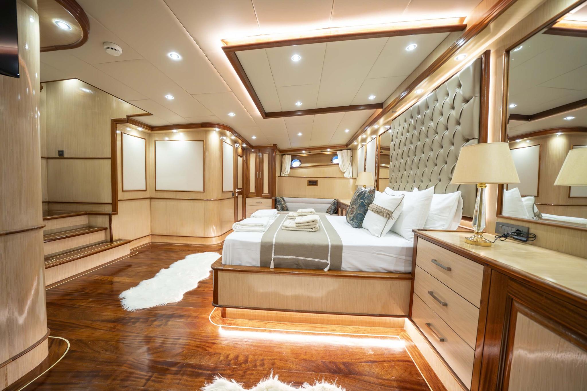 Kaan Ayaz gulet accommodation interior cabin in Türkiye