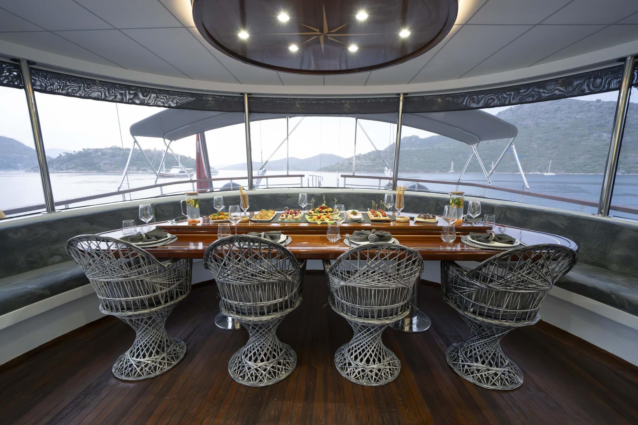 Kaan Ayaz gulet amenities lifestyle dining in Türkiye