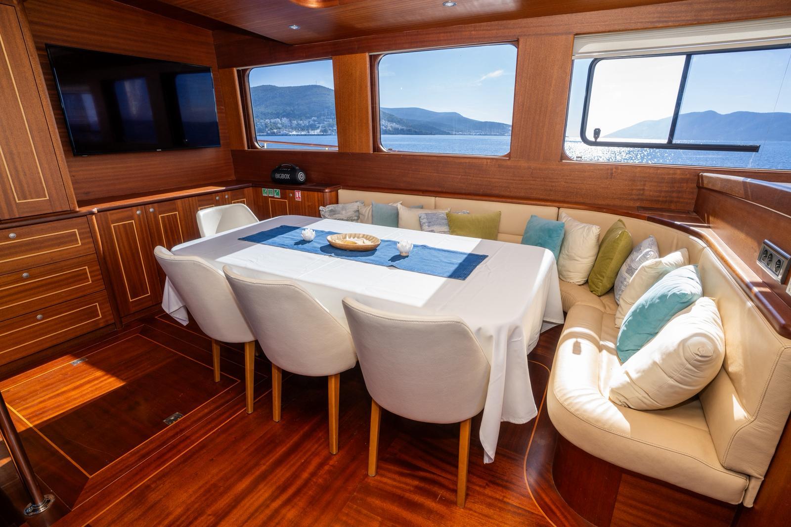 CarpeDiem Coral gulet amenities interior cabin in Greece