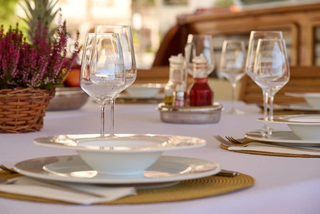 Linda gulet amenities lifestyle dining in Croatia