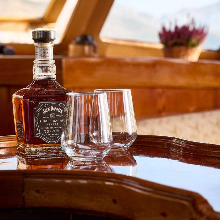 Linda gulet amenities lifestyle dining in Croatia