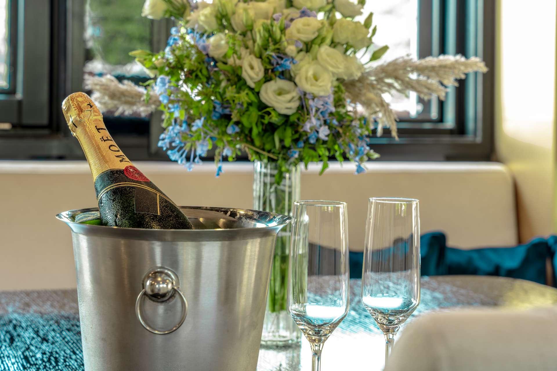 Santa Clara gulet amenities lifestyle dining in Croatia