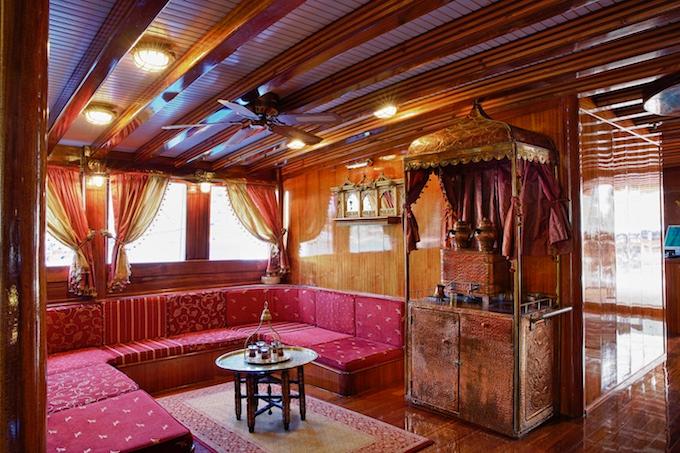 Grand Admiral gulet amenities interior cabin in Türkiye