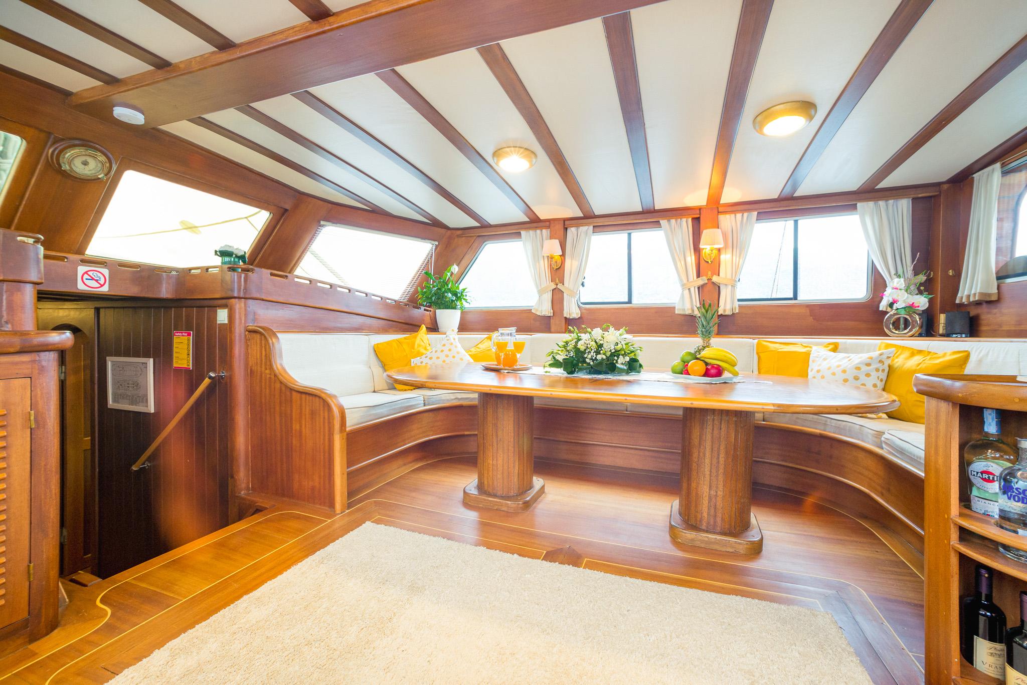 Kaptan Sevket gulet amenities interior cabin in Montenegro