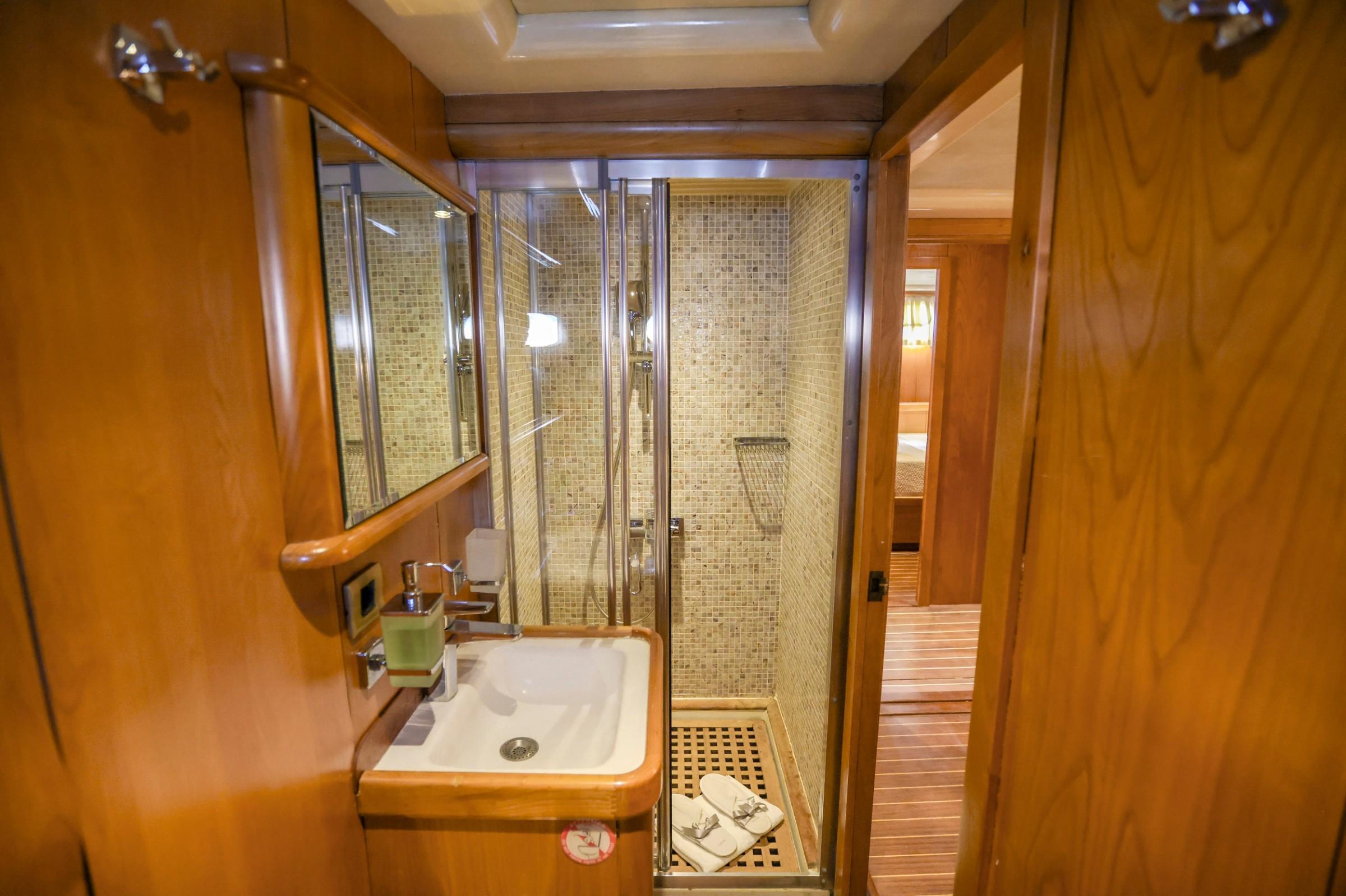 Aegean Schatz gulet accommodation interior cabin in Greece