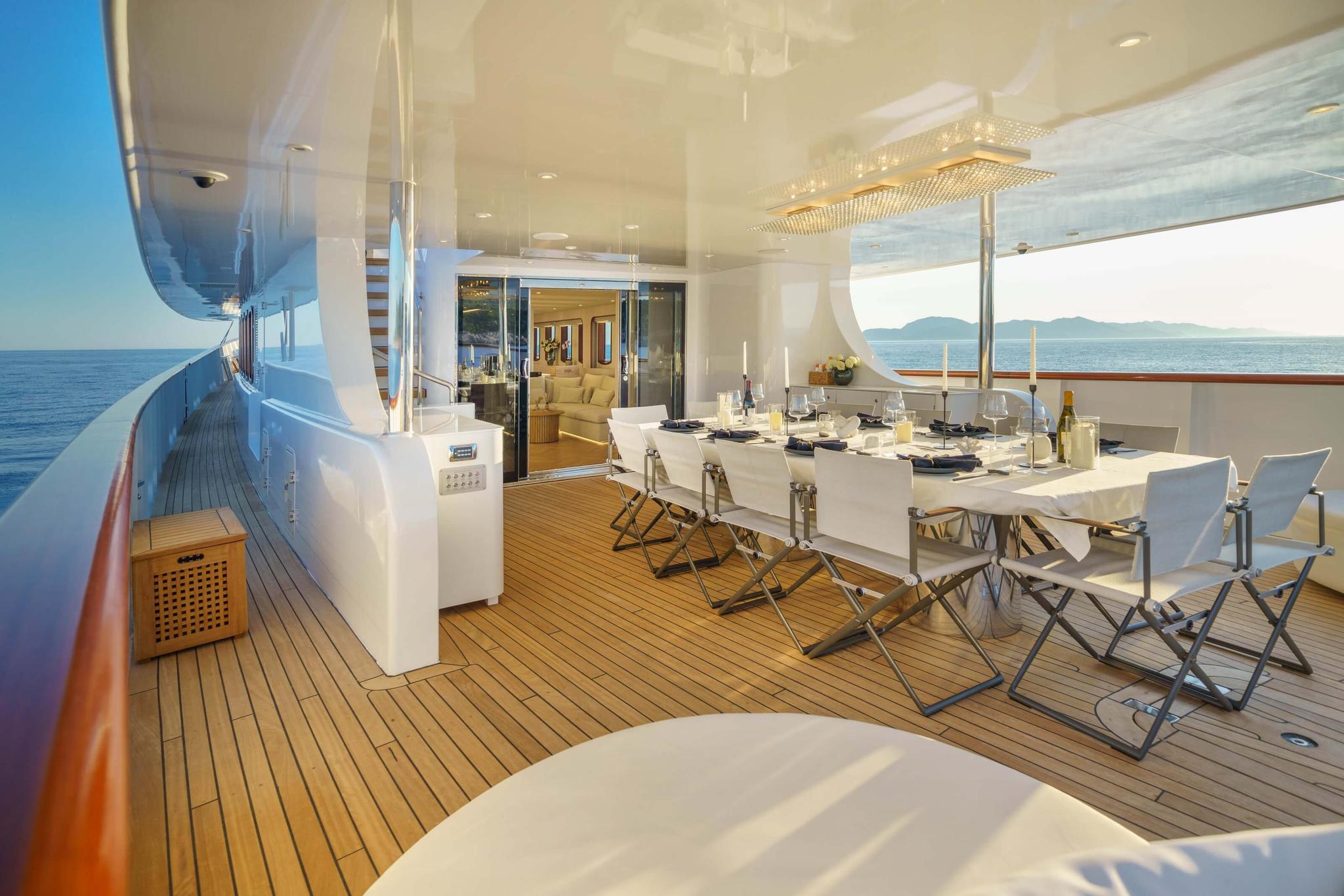 Maia gulet lifestyle dining in Croatia