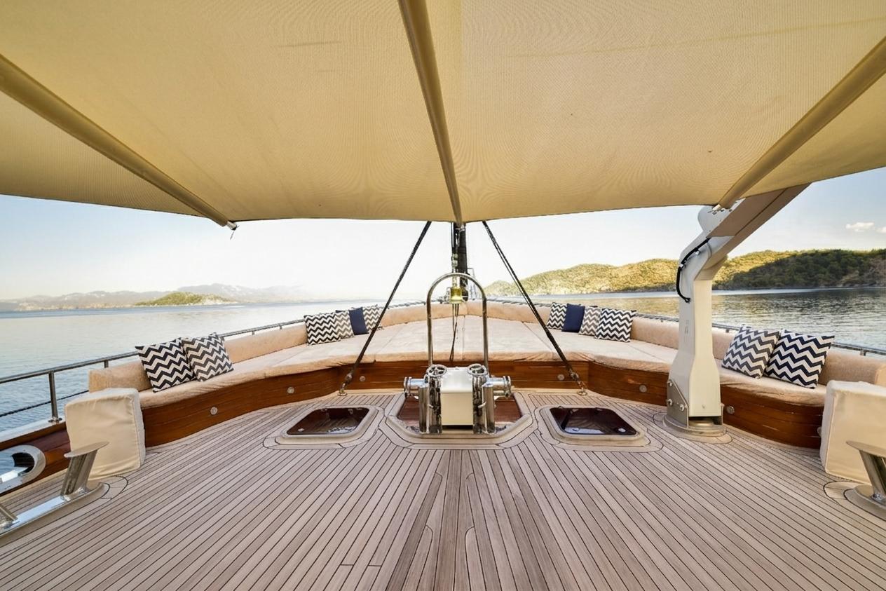 Queen Atlantis gulet amenities exterior deck in Türkiye