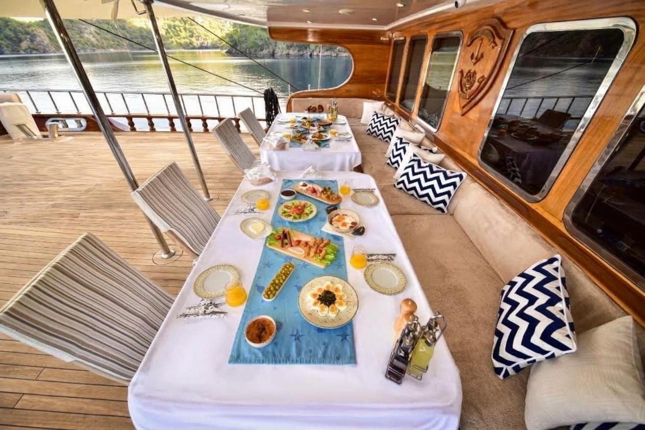 Queen Atlantis gulet amenities exterior deck in Türkiye