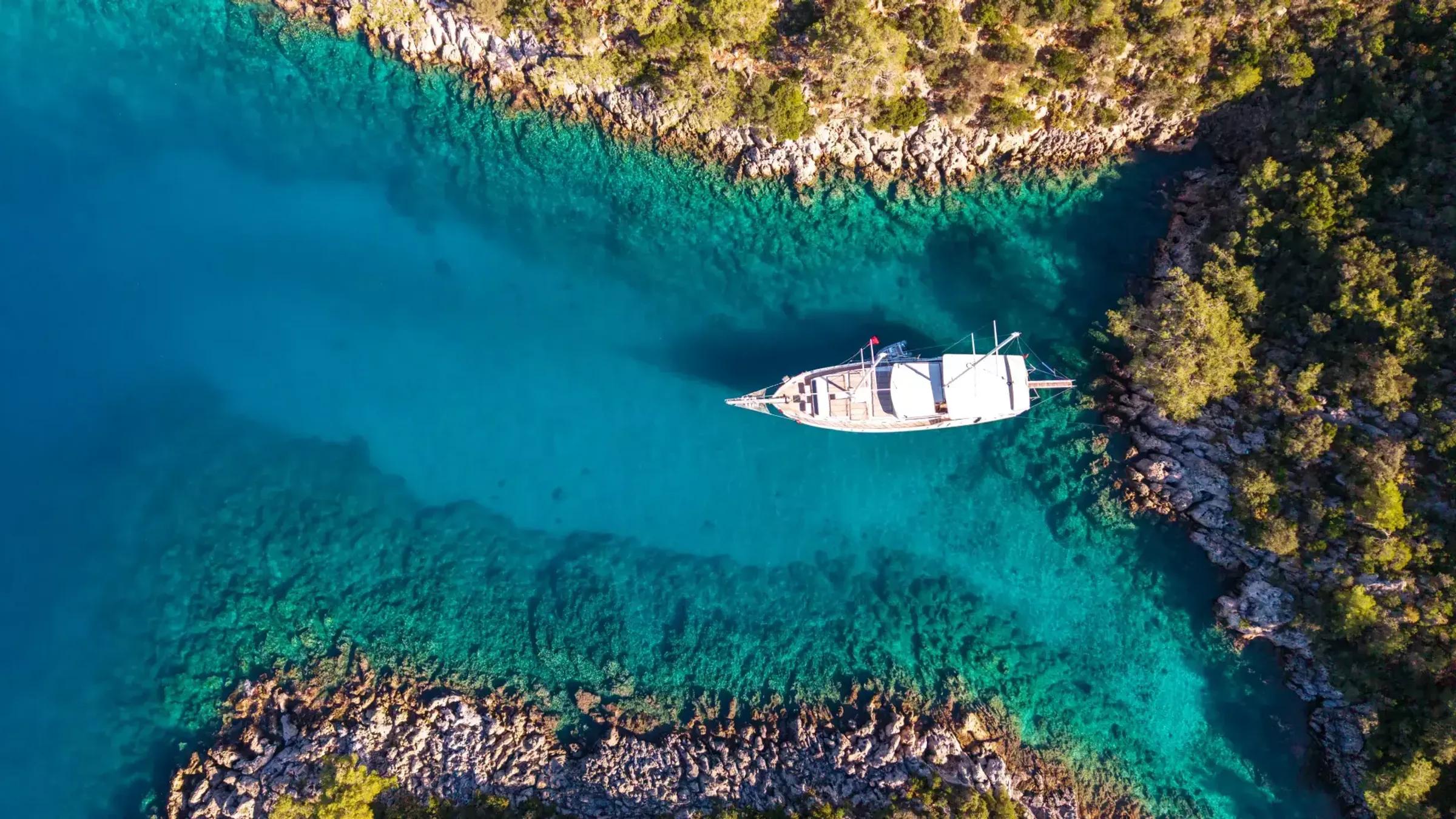 Holiday 5 gulet aerial view in Türkiye