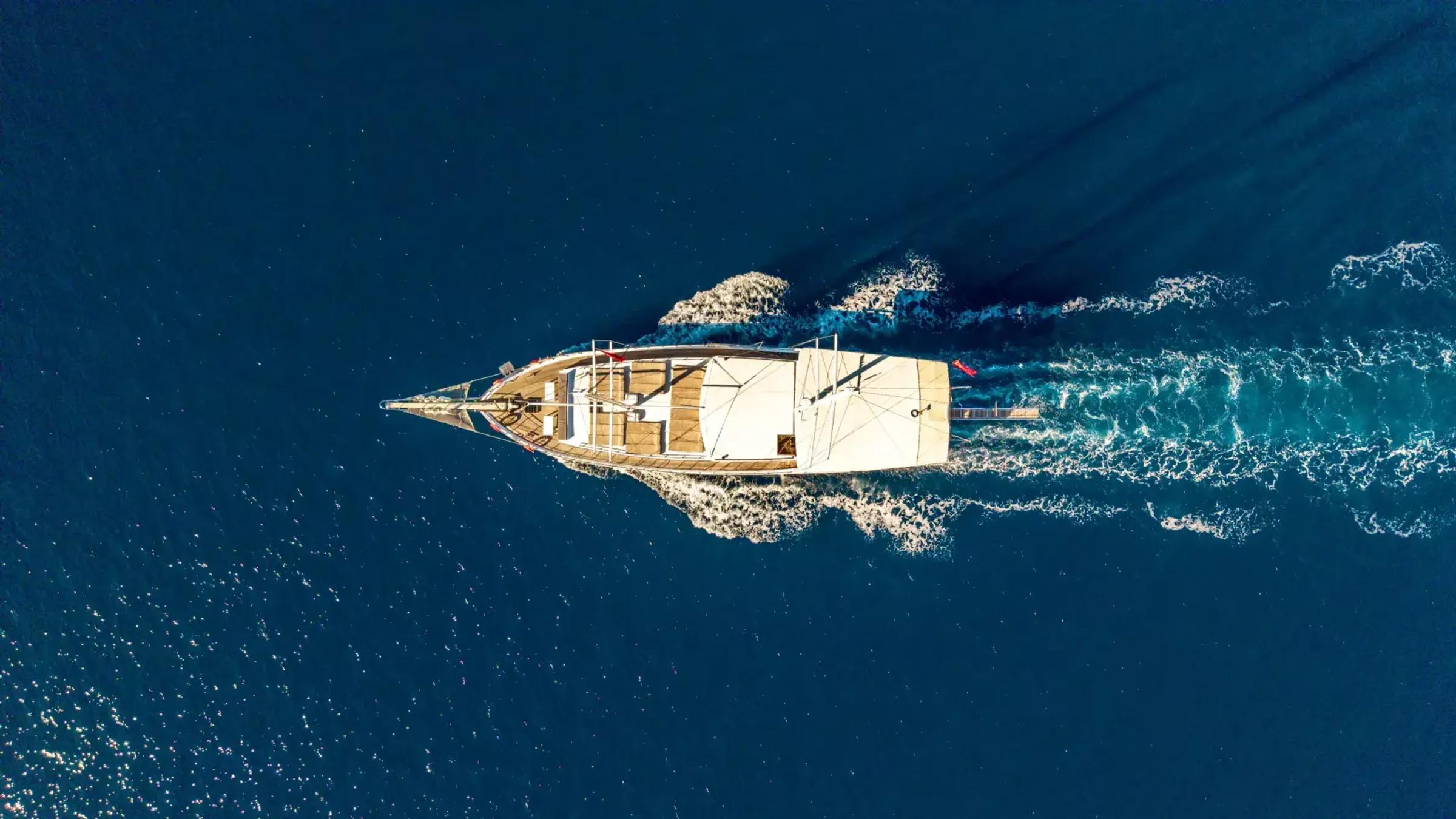 Holiday 5 gulet aerial view in Türkiye